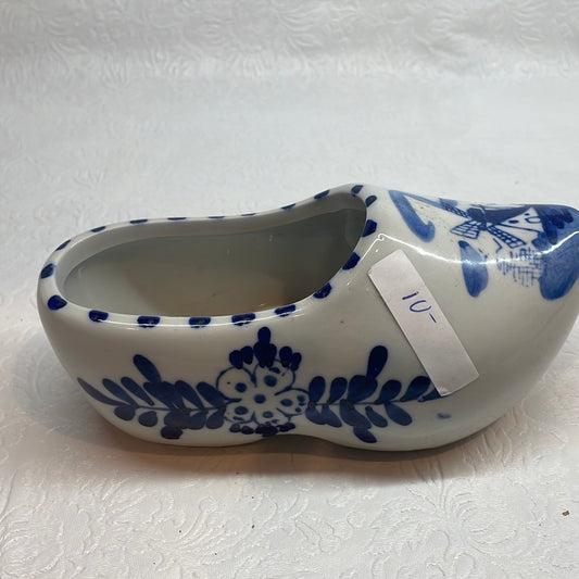 Vintage delft blue Porcelain shoe